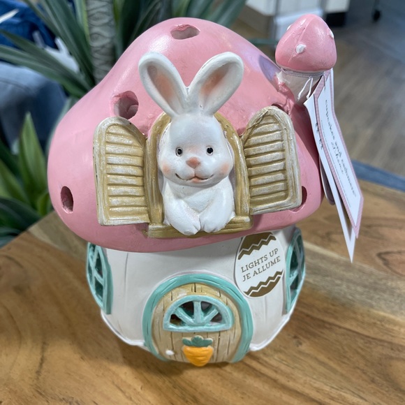 Cupcakes and Cashmere Easter Bunny light up Pink mushroom house Decor NWT - Picture 1 of 4